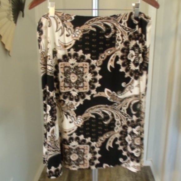 Large 212 Collection Lined Pattern Skirt - Picture 4 of 4